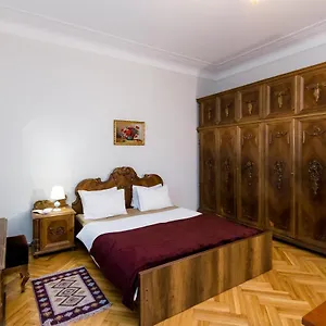 Gallery Rustaveli 1 Tbilisi